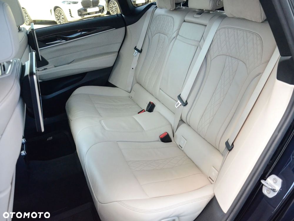BMW Seria 6 640i xDrive Edycja M Sport - 37