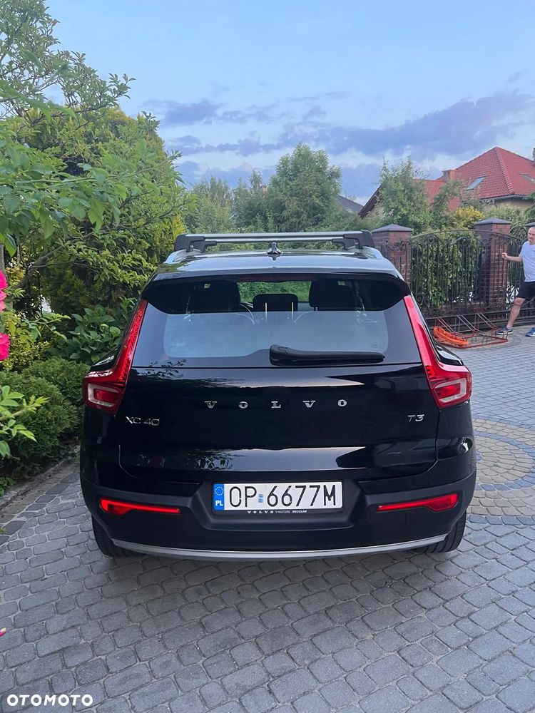 Volvo XC 40 T3 Momentum Pro - 3
