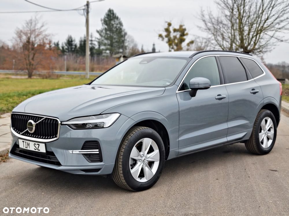 Volvo XC 60 B4 D AWD Geartronic Momentum Pro - 11