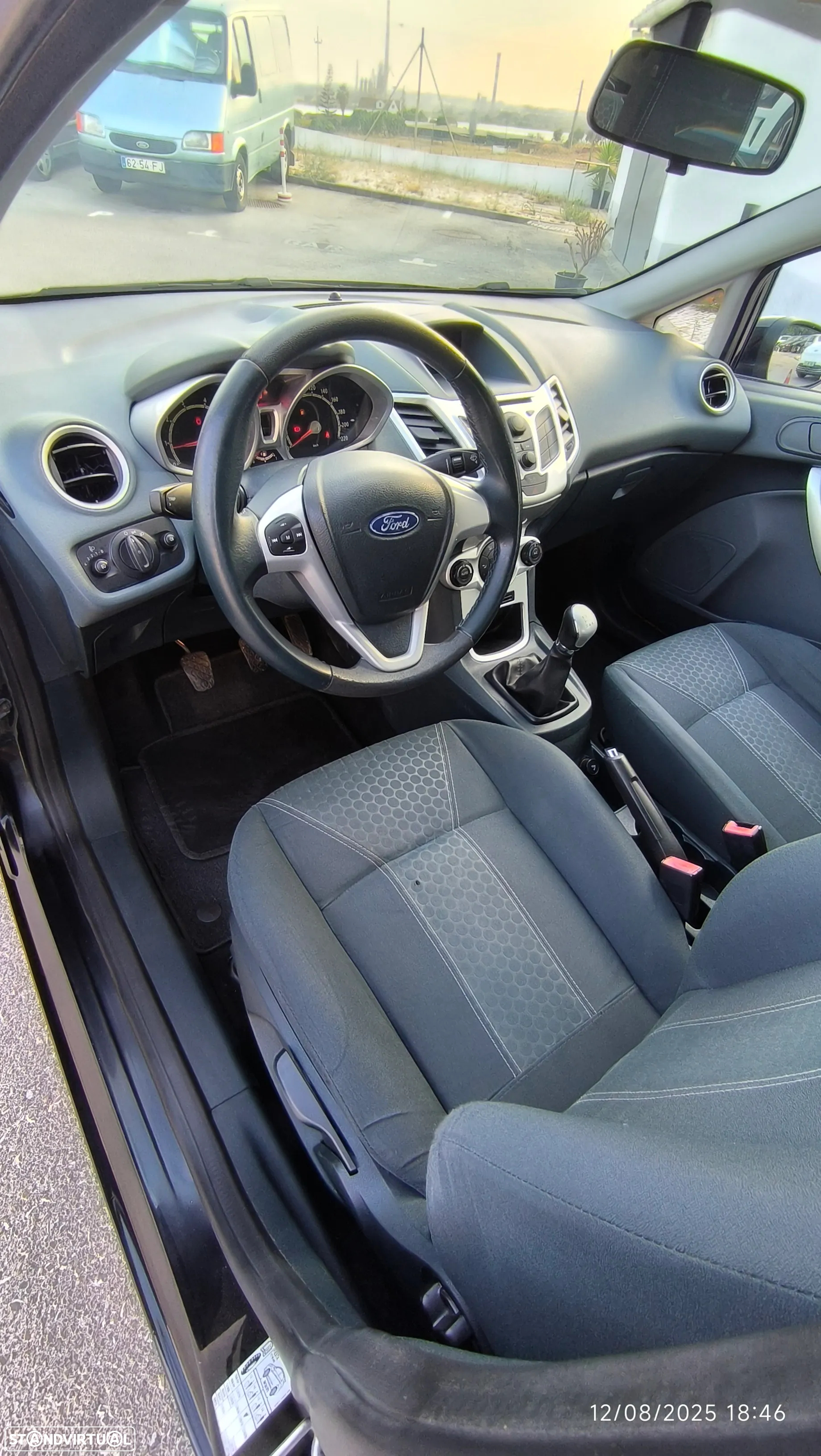 Ford Fiesta 1.25 Titanium - 35