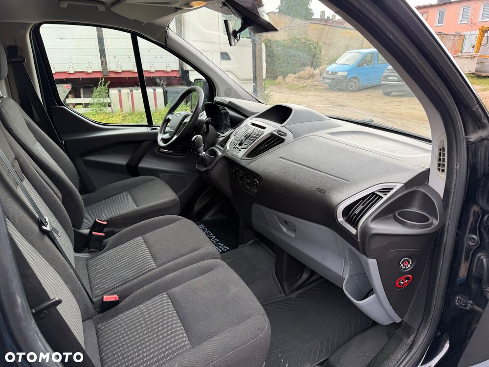 Ford Tranist Custom - 10