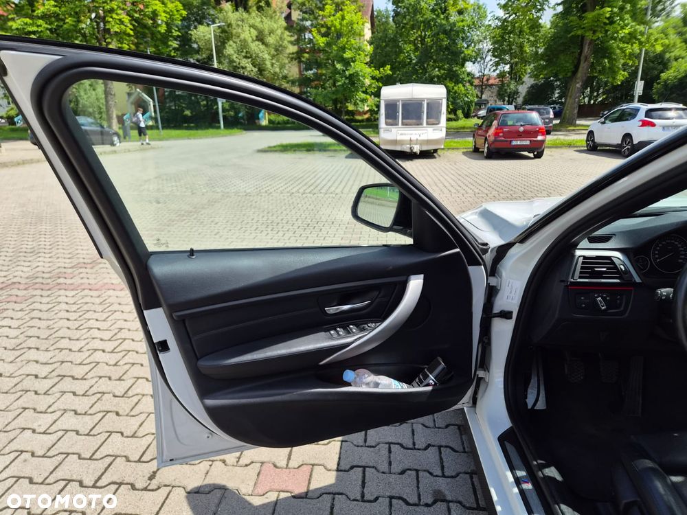 BMW Seria 3 - 29
