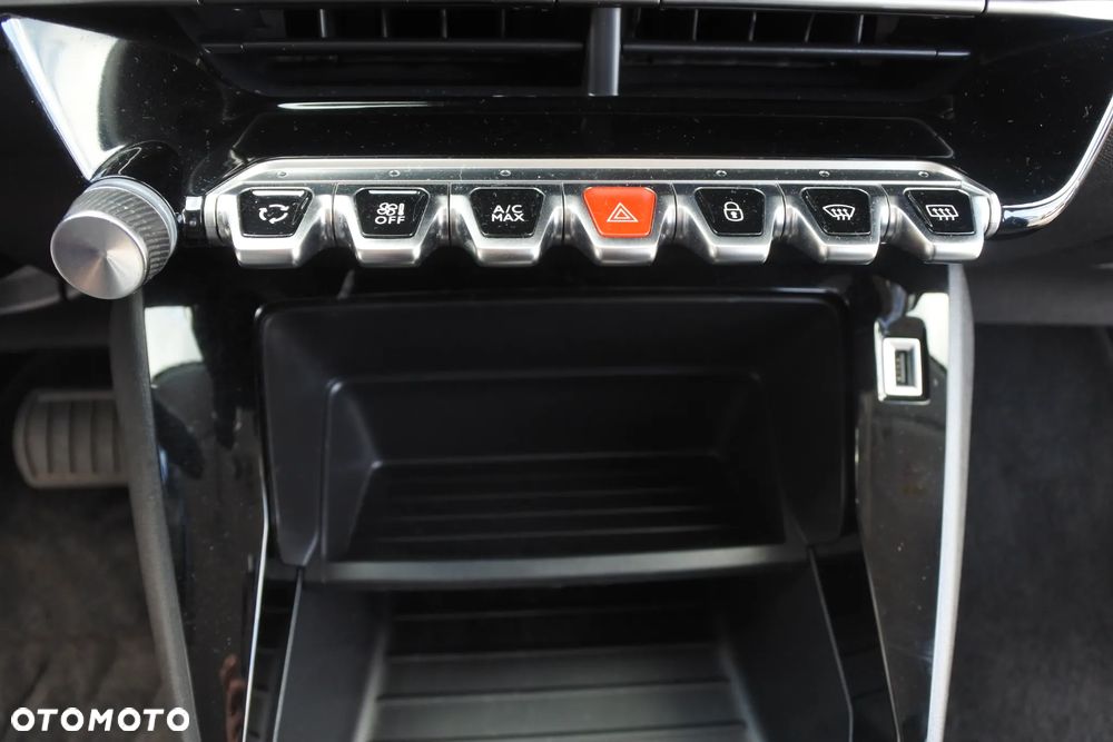 Peugeot 208 1.2 PureTech Allure S&S EAT8 - 13