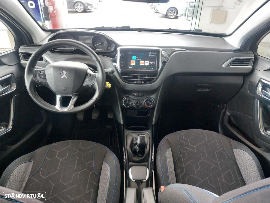 Peugeot 2008 - 10