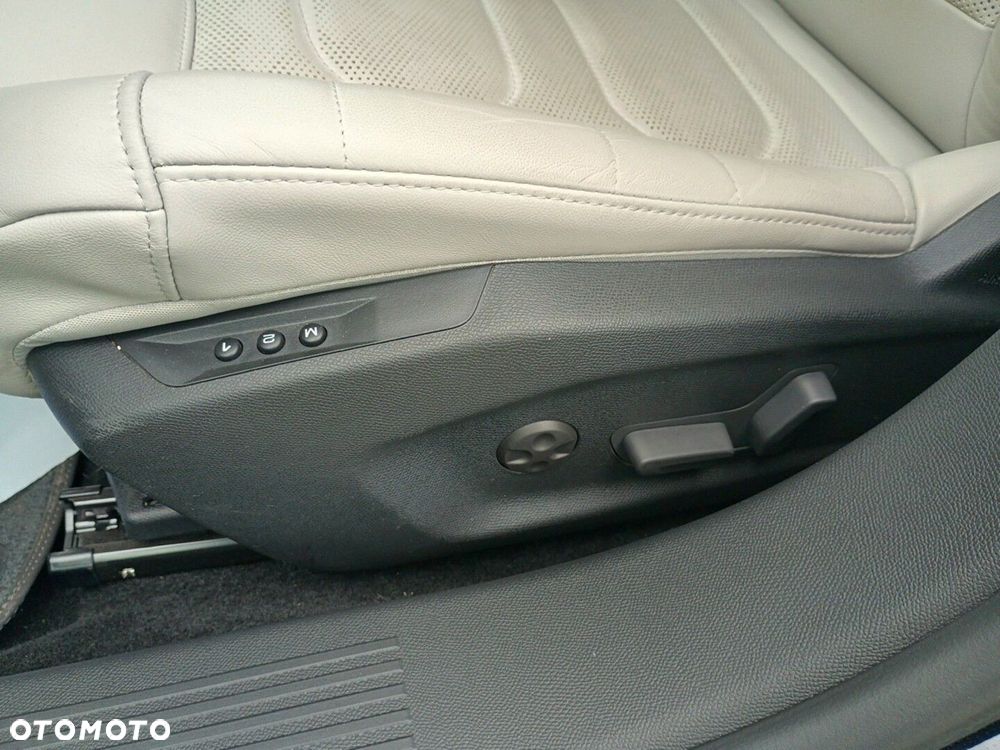 Citroën C5X 1.6 PHEV 225 Hypnos EAT8 - 22