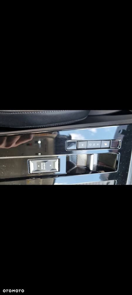 Opel Astra 1.2 T Elegance S&S - 4