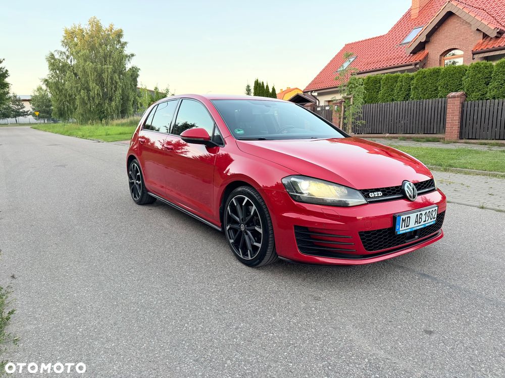 Volkswagen Golf - 12