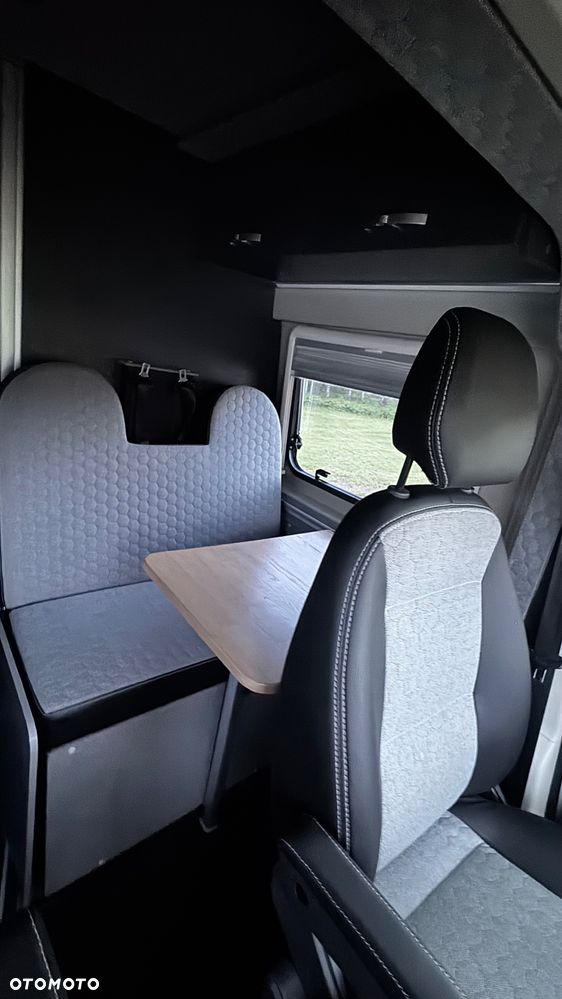 Peugeot kamper 2022 r 4x4 BOXER Dangel - 11