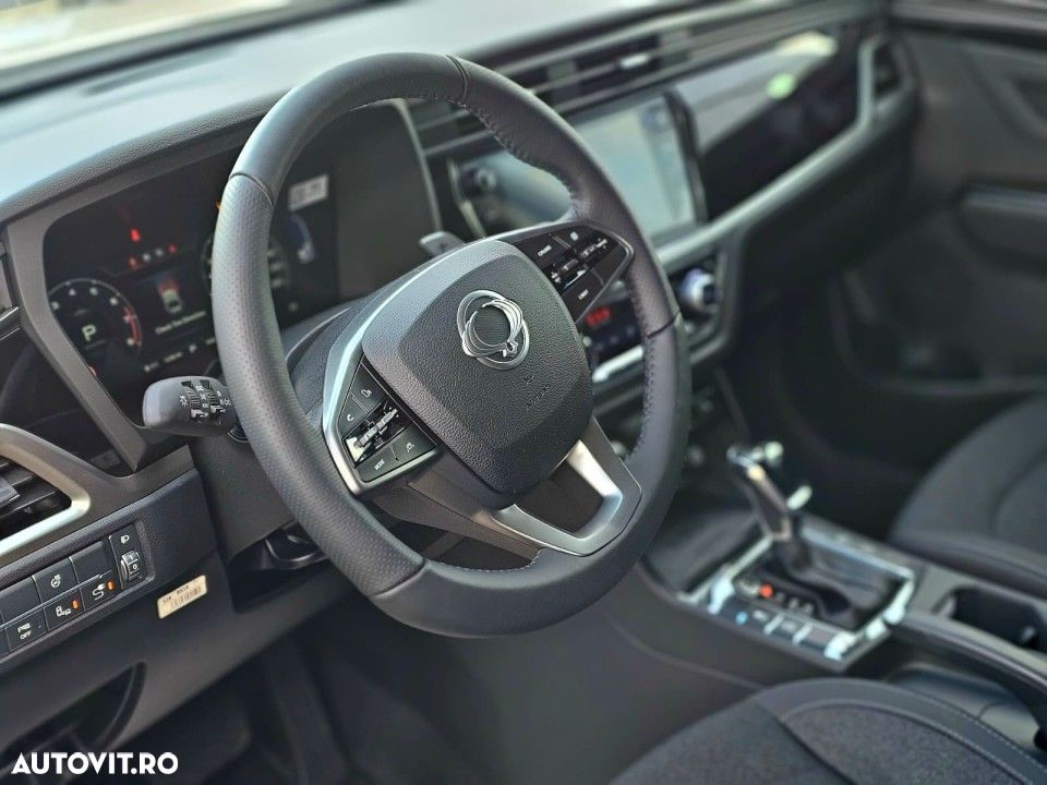 KG Mobility Korrando - 10