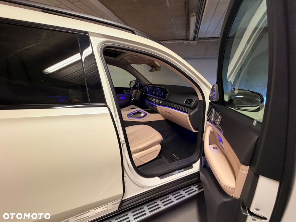 Mercedes-Benz GLS - 11