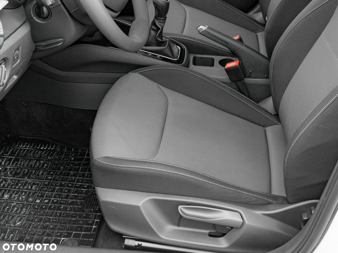 Skoda Fabia 1.0 Ambition - 13