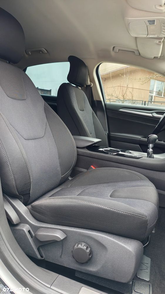 Ford Mondeo 2.0 EcoBlue Business Edition - 28