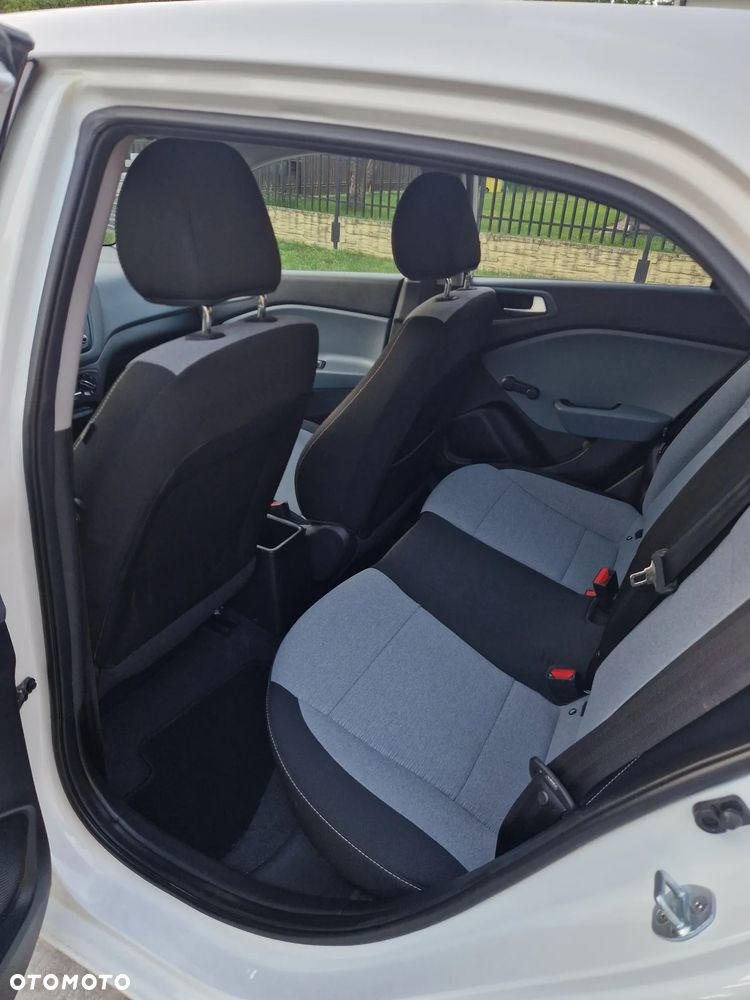 Hyundai i20 1.2 Classic - 11