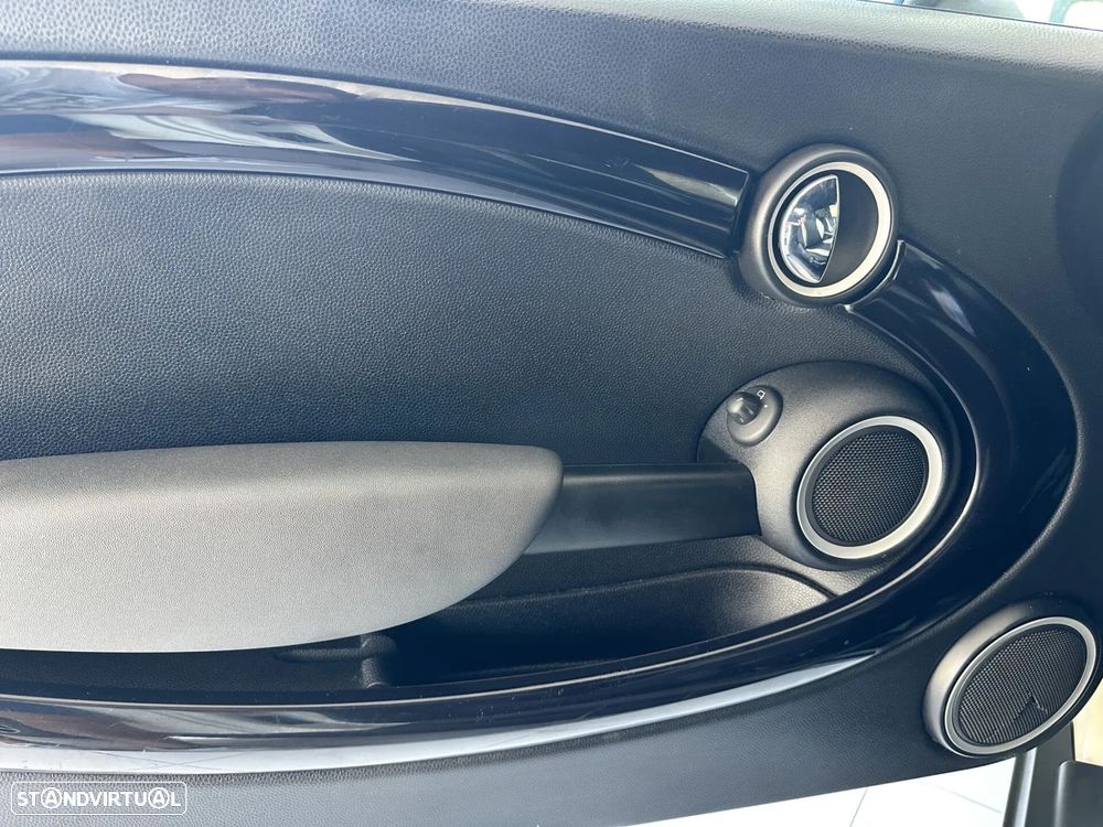 MINI 3 Portas Cooper D - 29