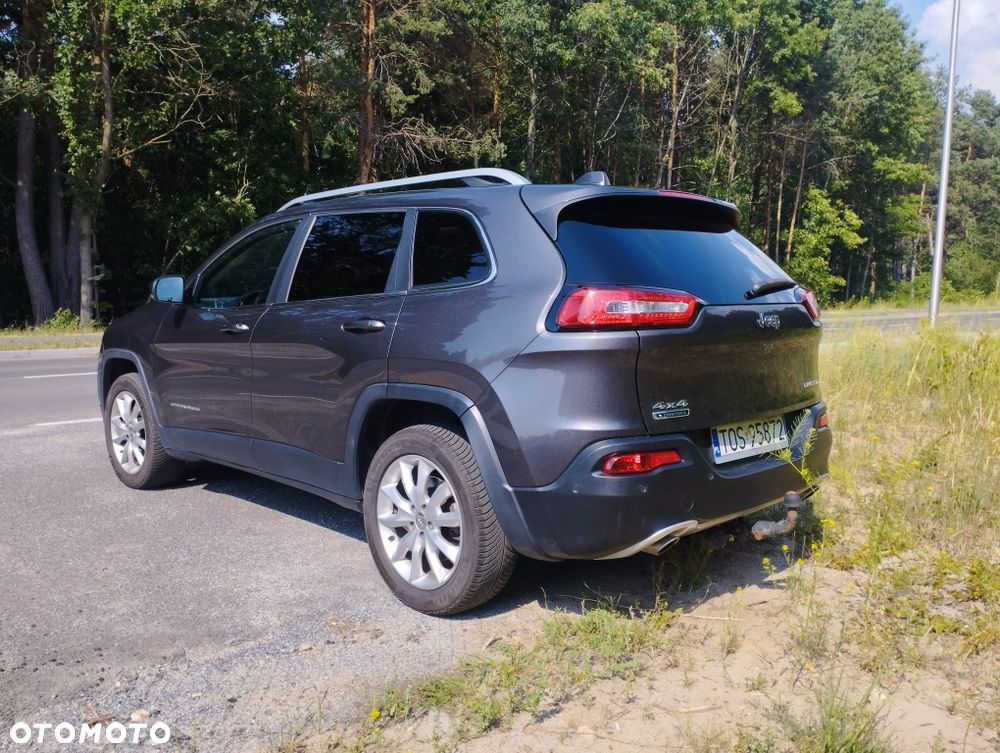 Jeep Cherokee - 2