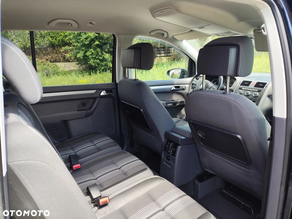 Volkswagen Touran 2.0 TDI DPF Cross - 11
