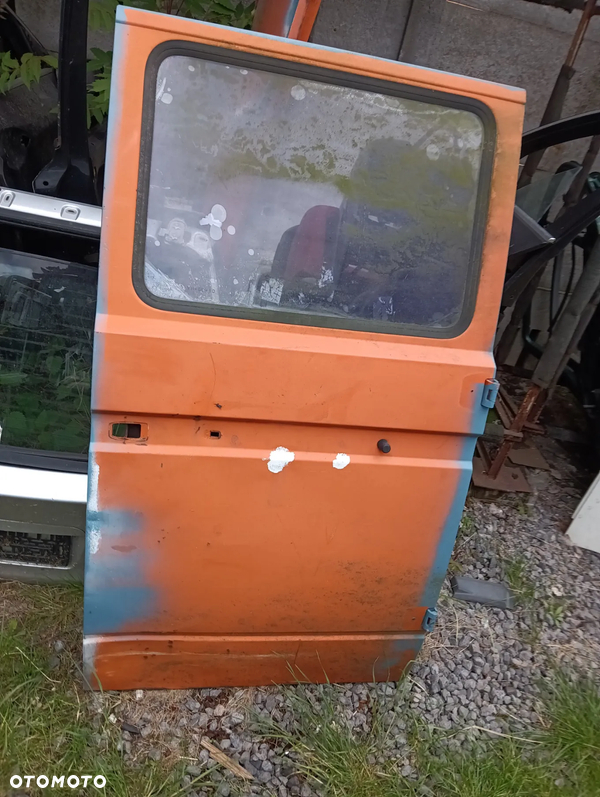 vw t3 transporter doka drzwi tyl tylnie tylne prawe pasazera szyba