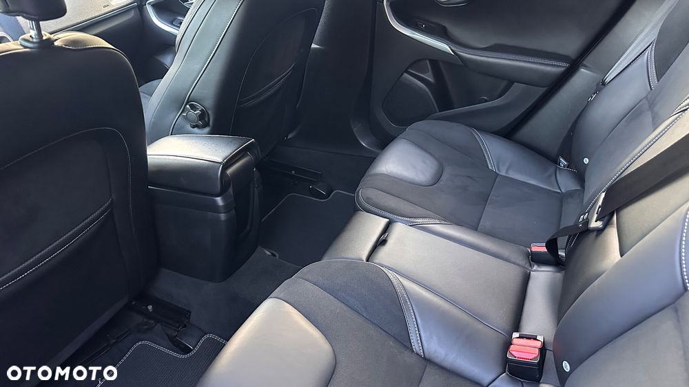 Volvo V40 D3 RDesign - 23