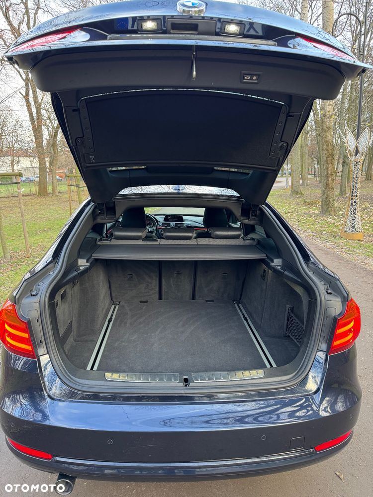 BMW 3GT 318d Sport Line - 12