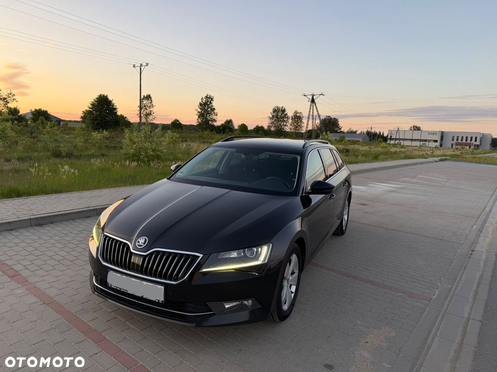 Skoda Superb 2.0 TDI Sportline - 1