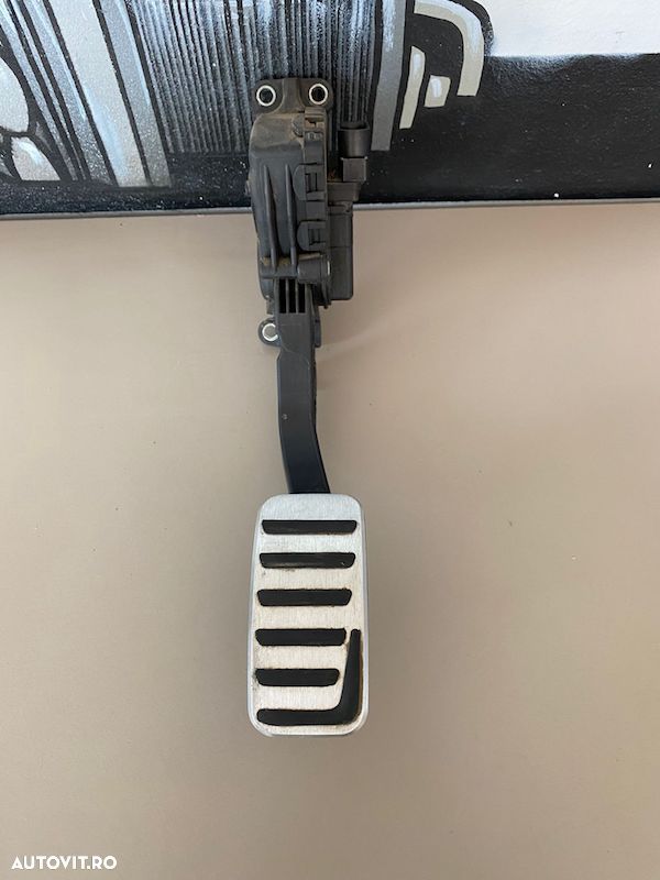 Pedala acceleratie Volvo V50 2011 31290027 - 1