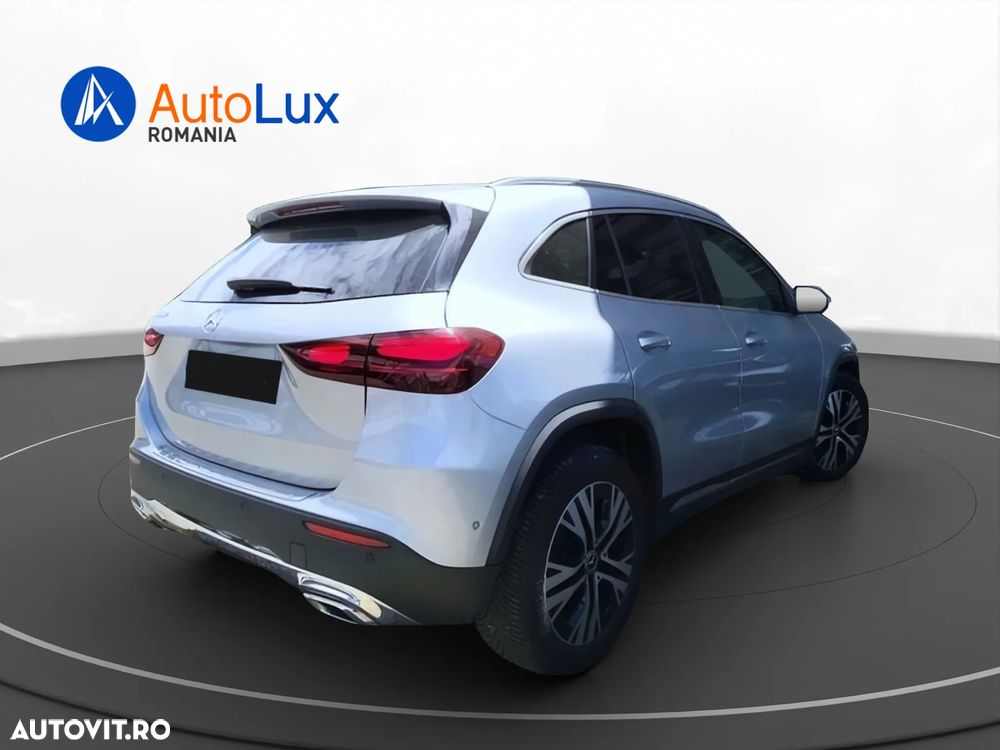 Mercedes-Benz GLA 200 d - 4