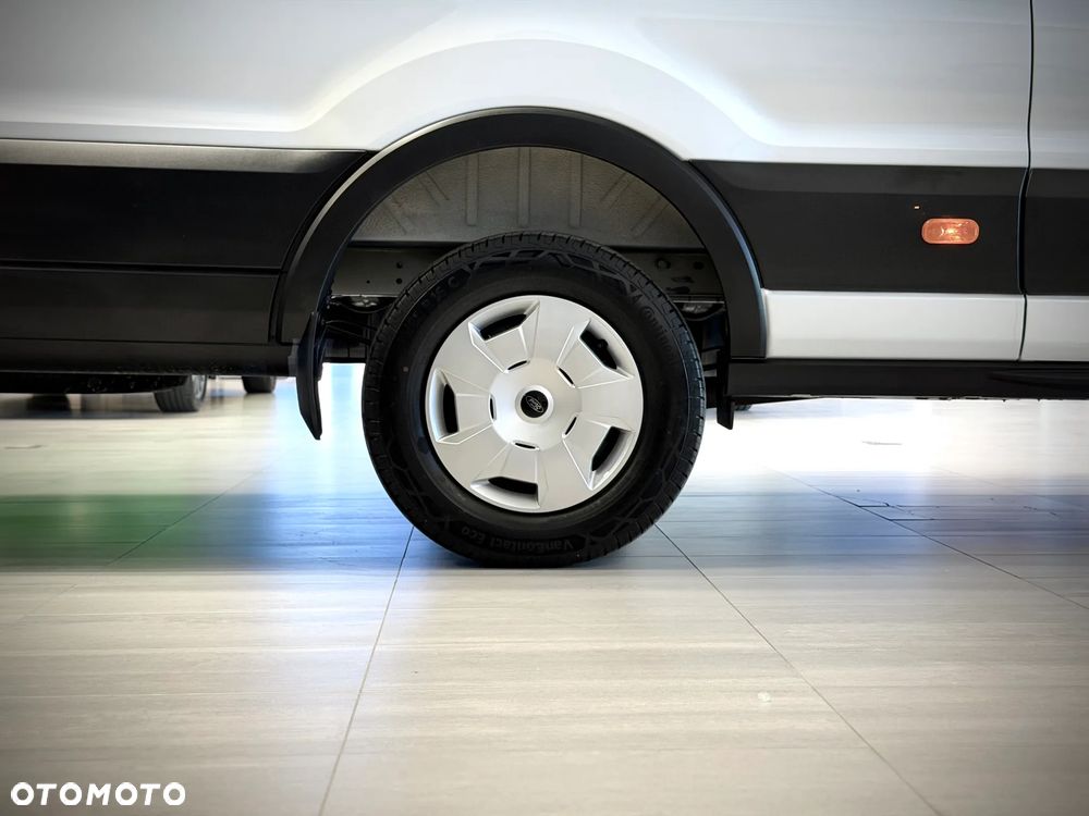 Ford Transit - 24