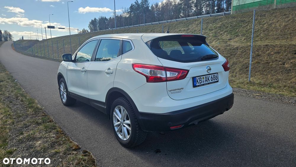Nissan Qashqai 1.2 DIG-T N-Connecta EU6 - 4