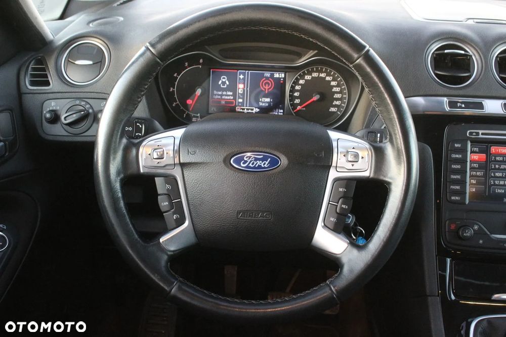 Ford S-Max 2.0 TDCi DPF Titanium - 28