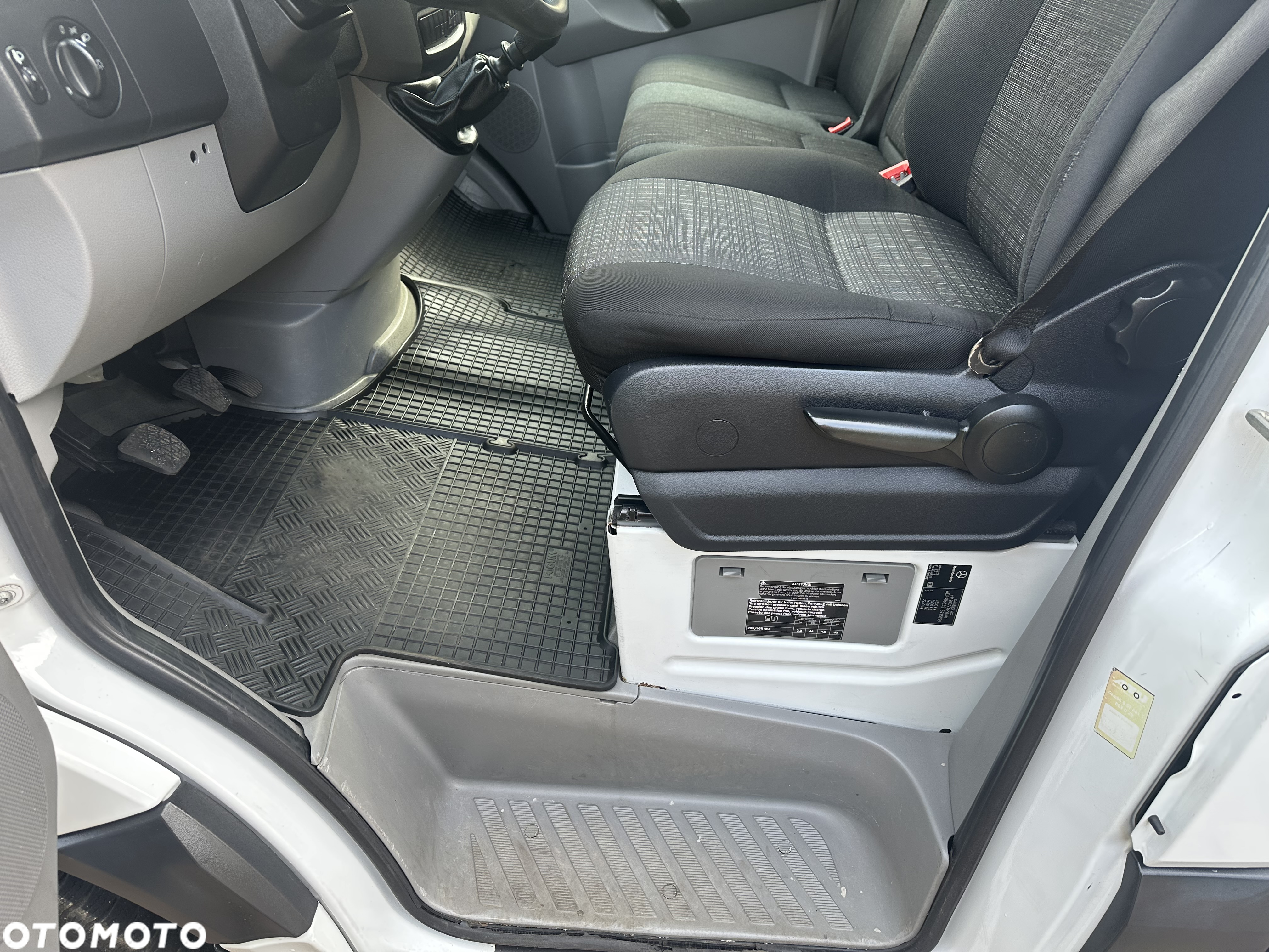 Mercedes-Benz SPRINTER - 31