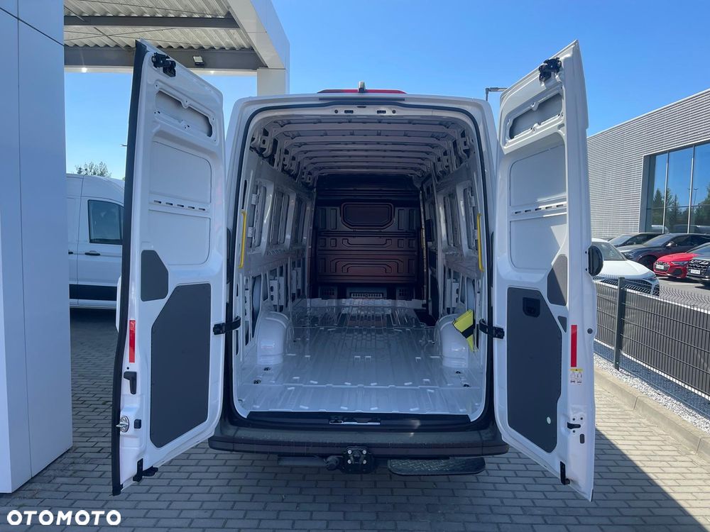 Volkswagen Crafter - 10