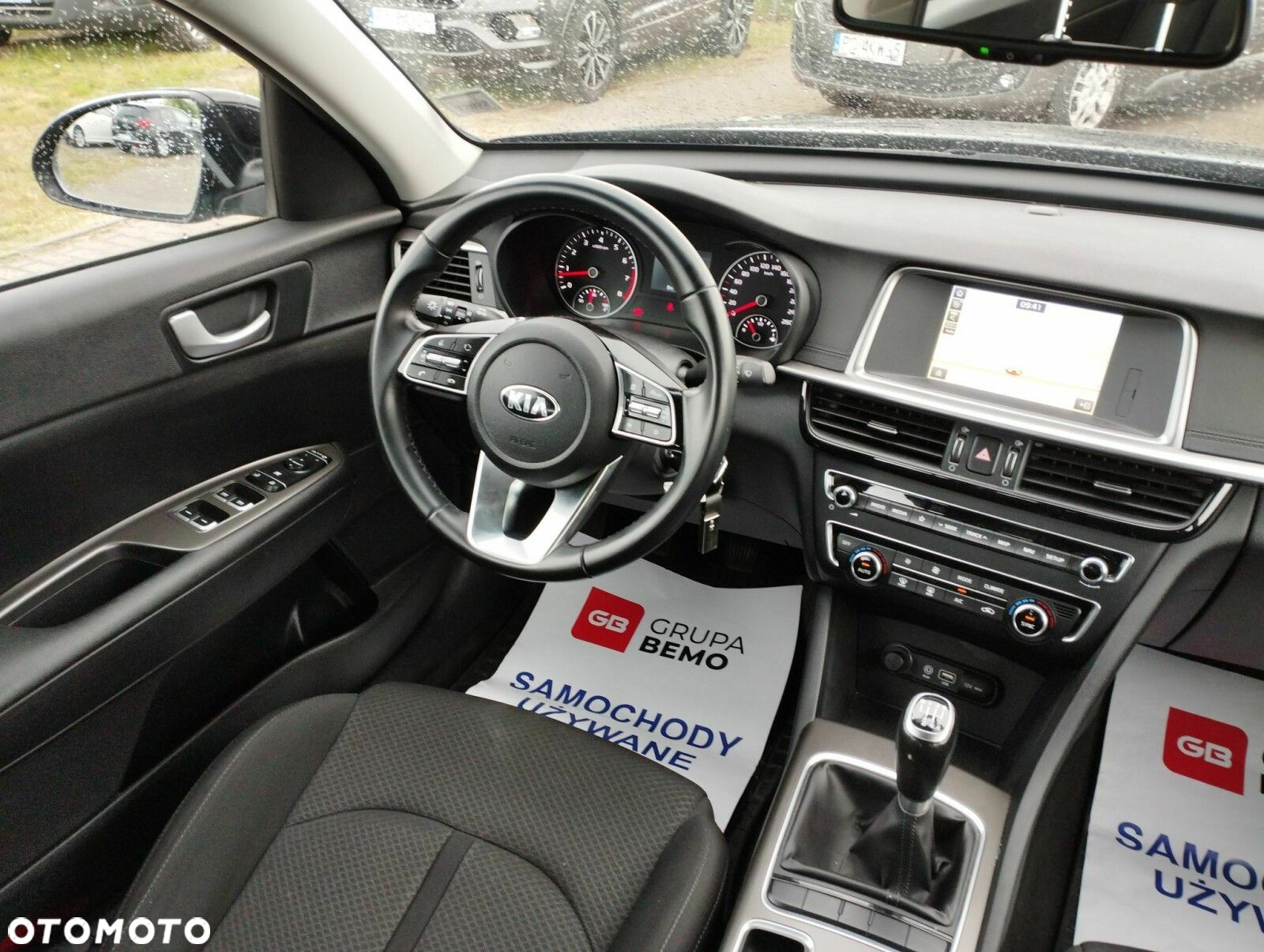Kia Optima 2.0 L - 17
