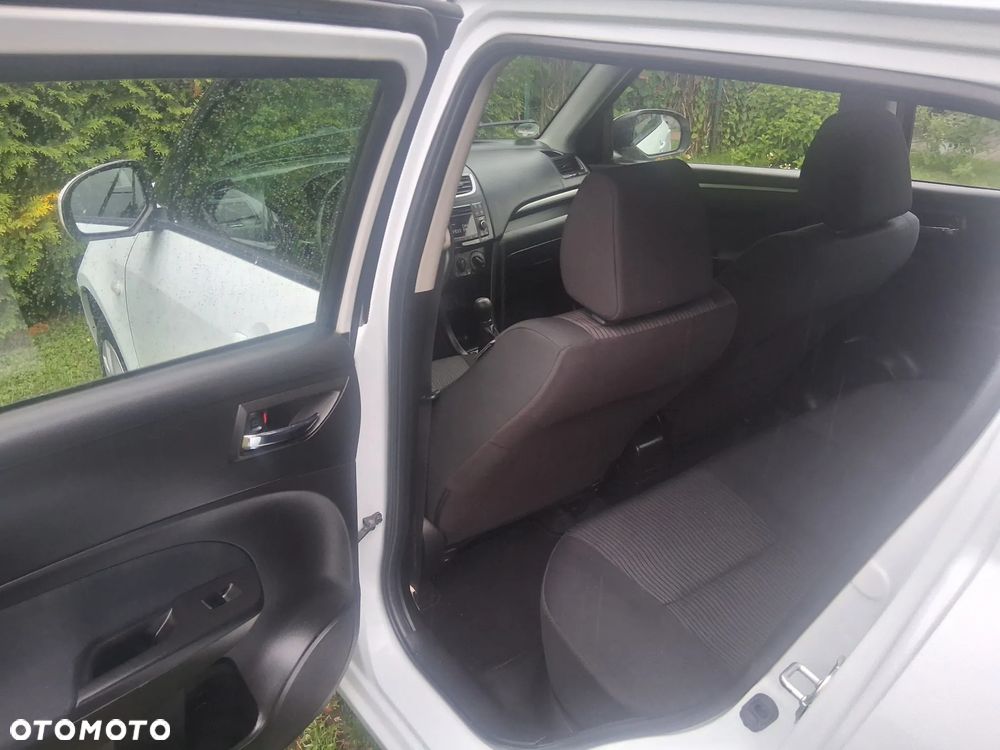 Suzuki Swift - 20