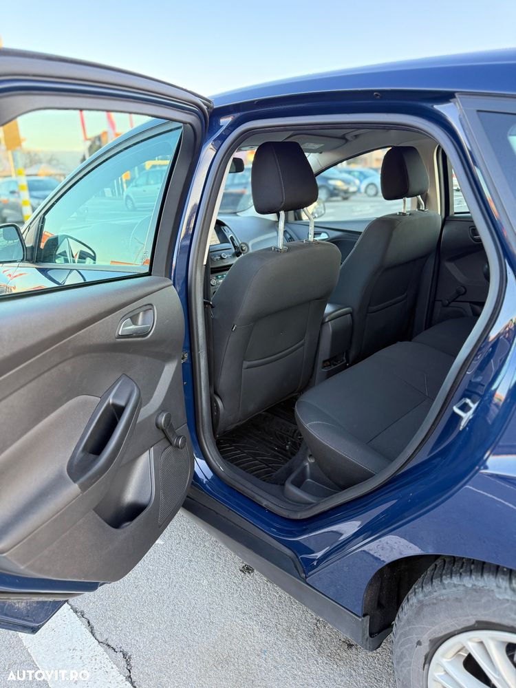 Ford Focus 1.0 EcoBoost Trend - 12