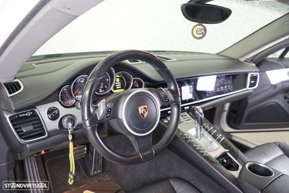 Porsche Panamera Platinum Edition - 13