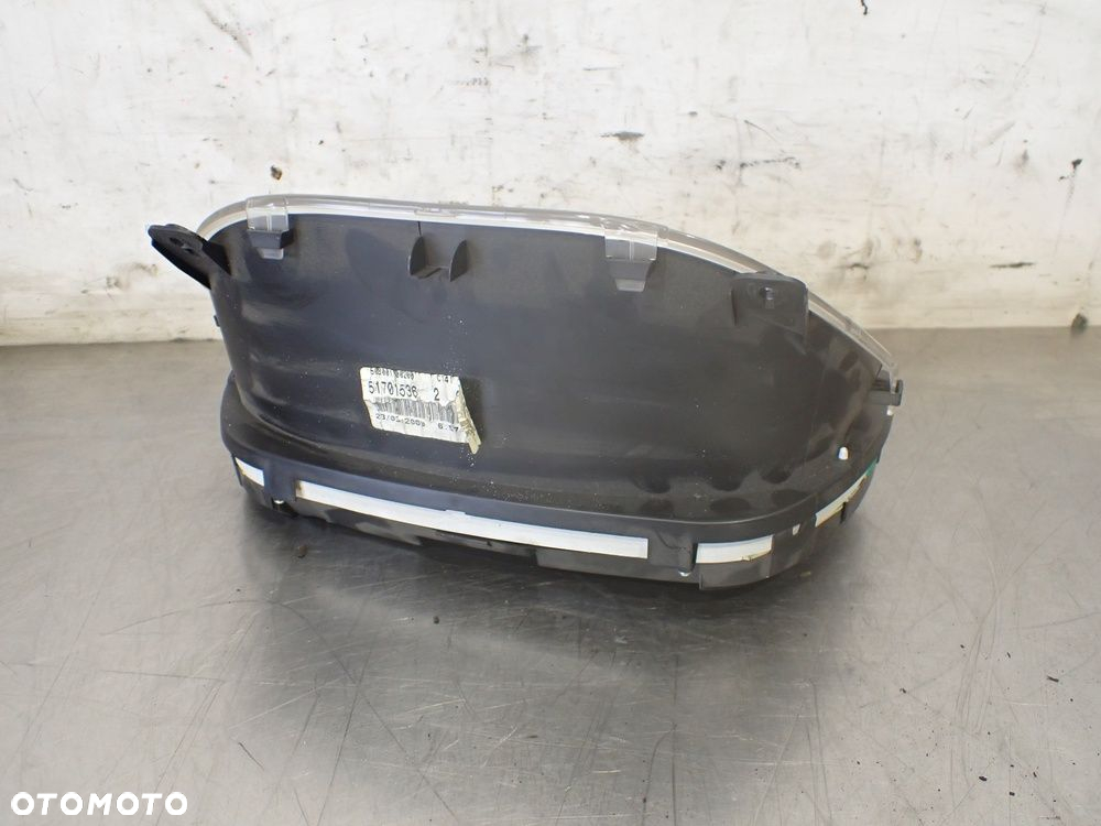LICZNIK FIAT PUNTO 1.4 51701536 - 5