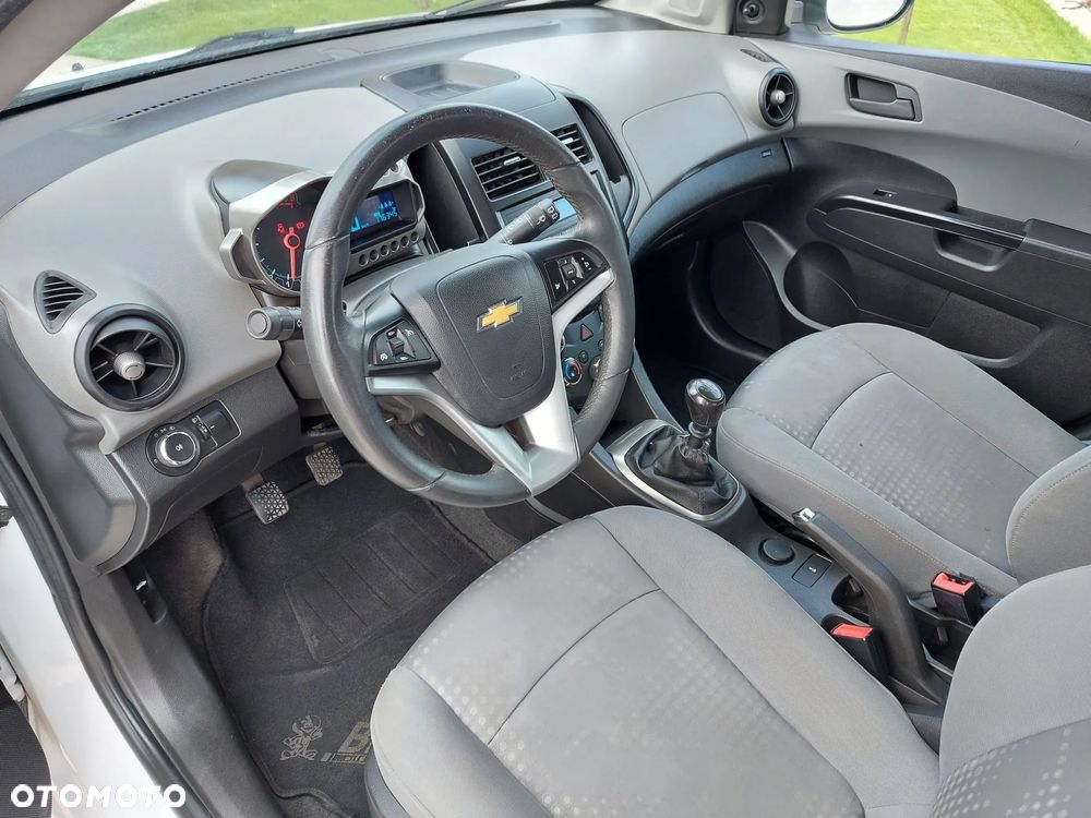 Opel Corsa 1.4 16V Satellite - 34