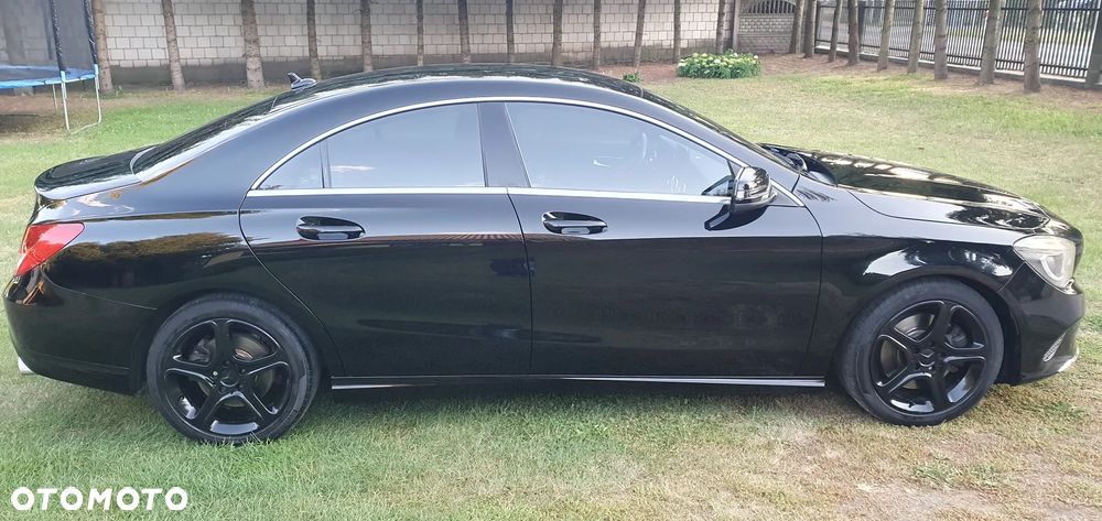 Mercedes-Benz CLA 250 4Matic 7G-DCT - 16