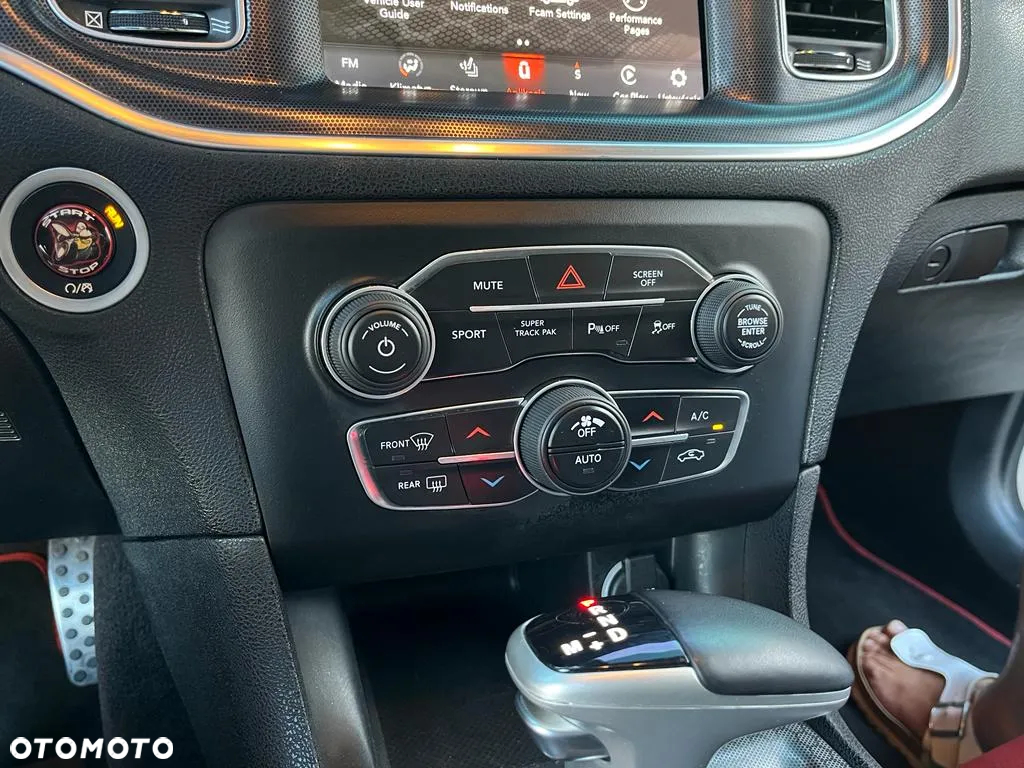 Dodge Charger Automatik R/T Scat Pack - 26