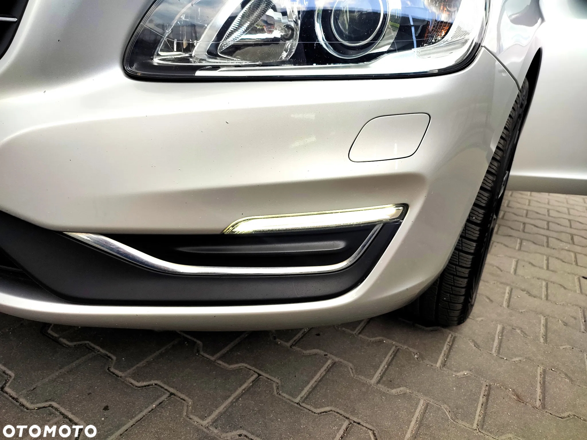 Volvo V60 D3 Momentum - 34