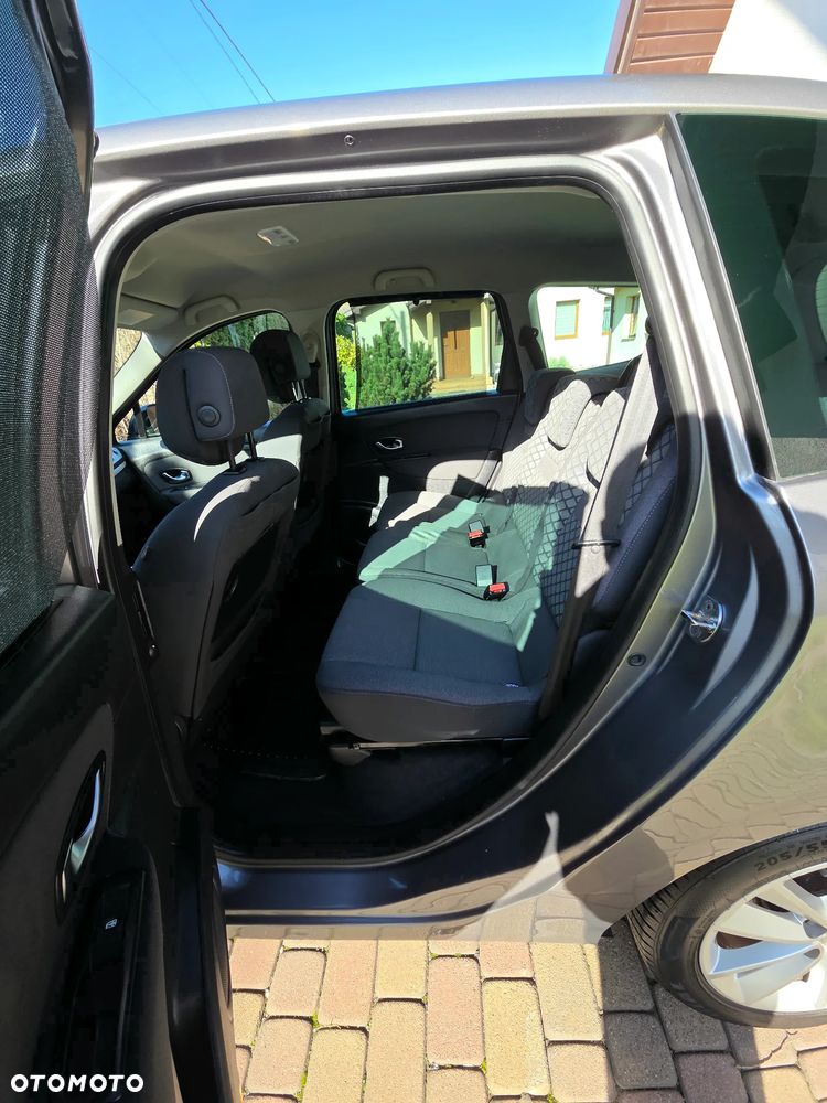 Renault Scenic 1.6 16V 110 TomTom Edition - 18