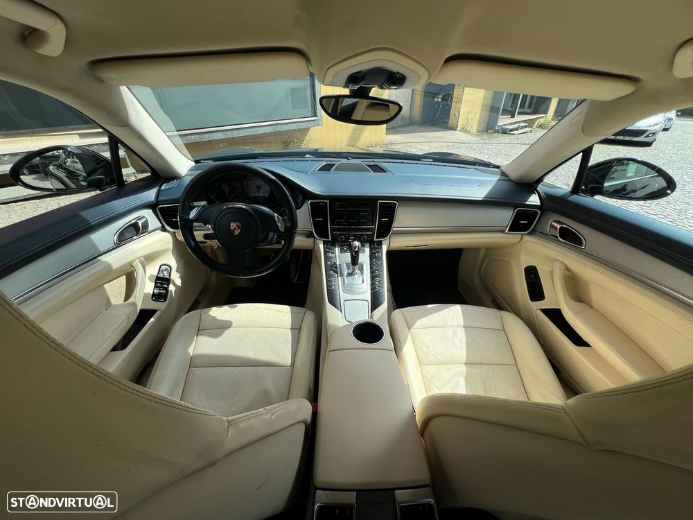 Porsche Panamera S PDK - 9