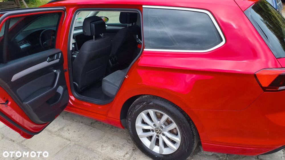 Volkswagen Passat Variant 2.0 TDI SCR DSG Business - 25