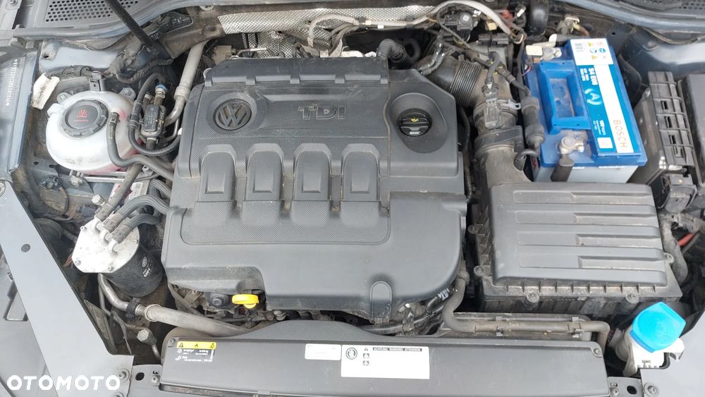 Volkswagen Passat - 24