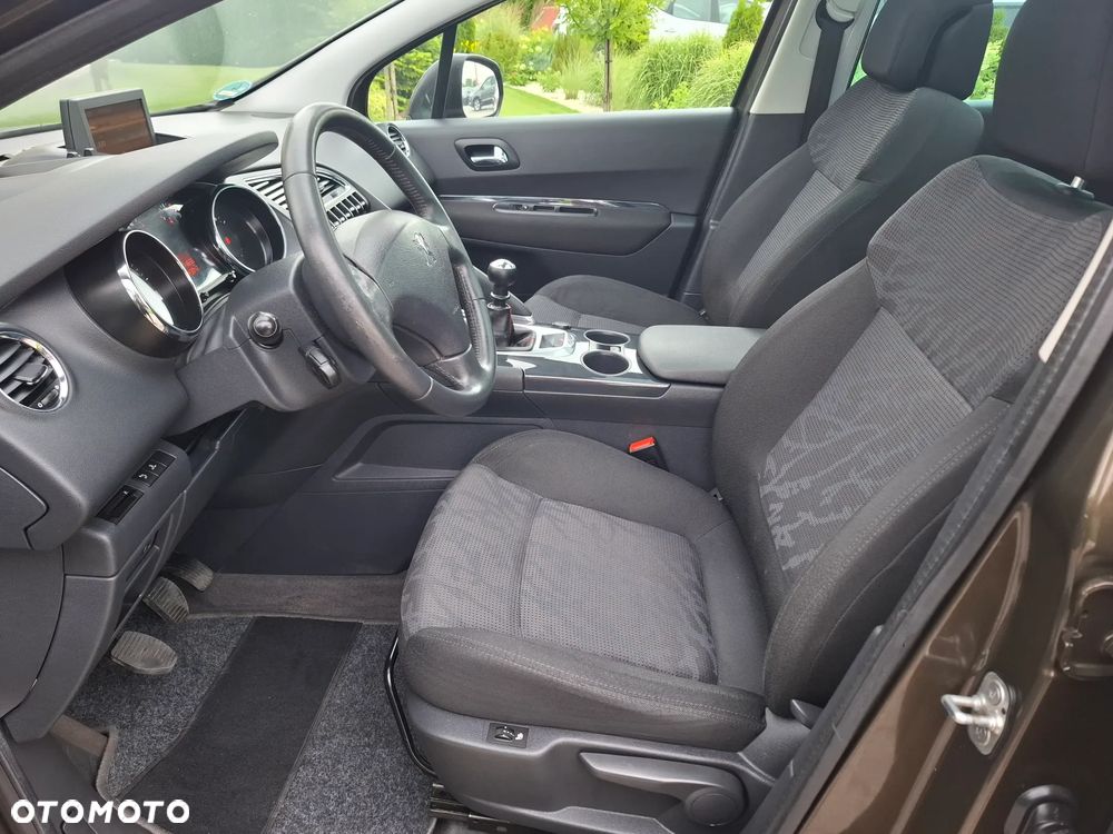 Peugeot 3008 HDi FAP 110 Premium - 34