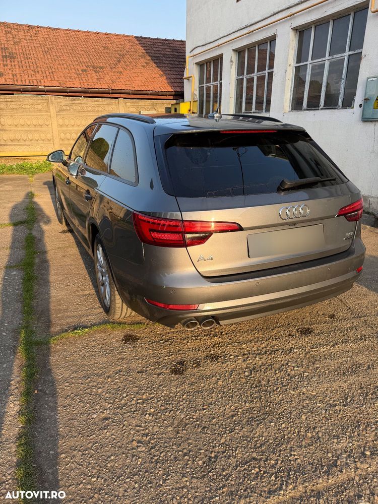 Audi A4 2.0 TDI quattro Stronic - 2