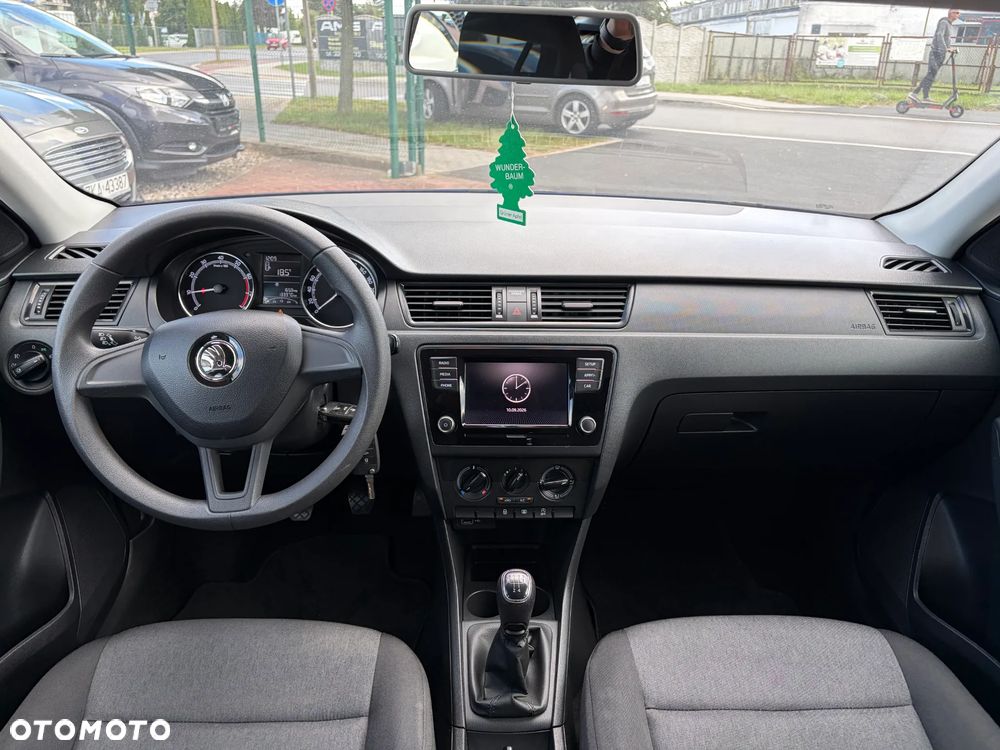 Skoda RAPID - 16
