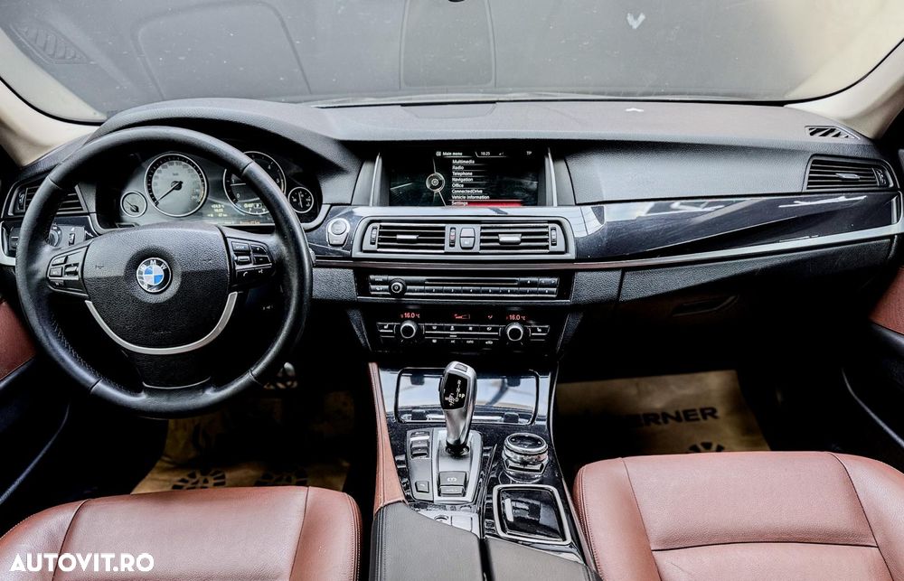 BMW Seria 5 520d Aut. Luxury Line - 14
