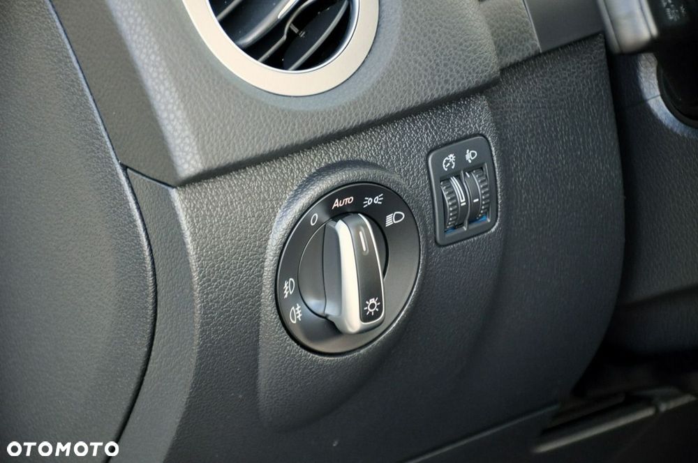 Volkswagen Tiguan - 38