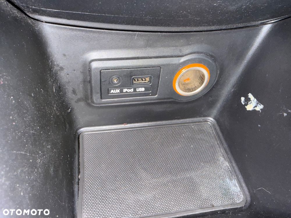 Kia Venga 1.6 CVVT ISG Edition 7 - 24